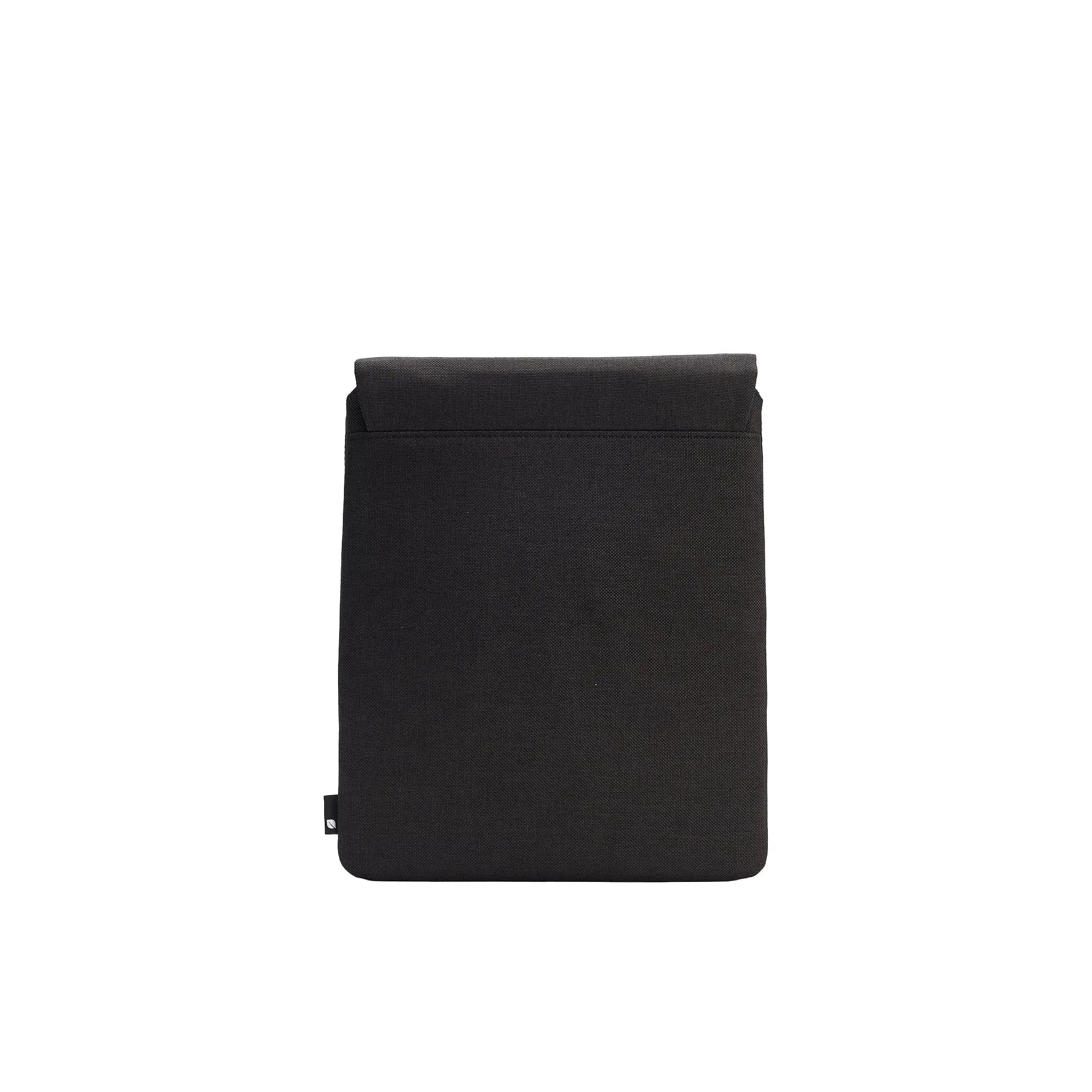 Incase Crosstown Sleeve for 11-inch Tablet – Black – product image 5