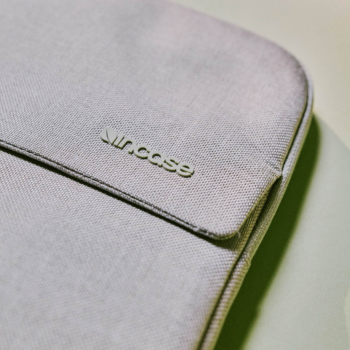 Incase Crosstown Sleeve for 16-inch Laptop – Limestone – product image 4